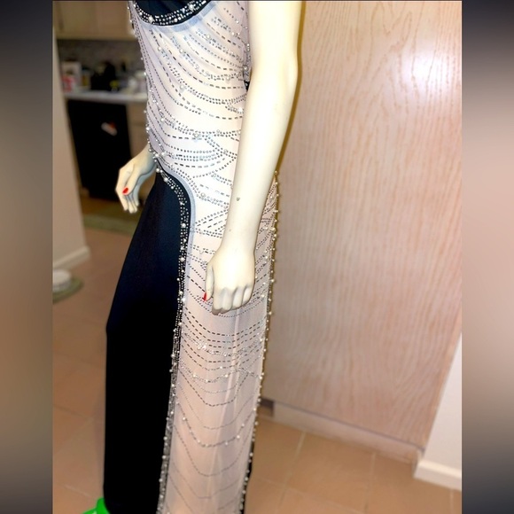 BLACK HEART SHAPED RHINESTONE PEARL NUDE MESH ONE SHOULDER FULL LENGTH GOWN XL - Picture 16 of 16